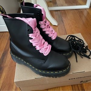 dr. martens 1460 bex